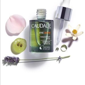Caudalie overnight detox oil